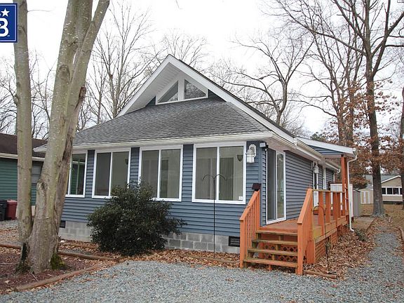 3rd image of 22864 Holly Way E