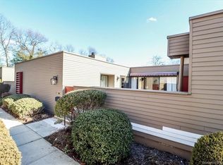 56 Charlton Hill Rd UNIT 56, Hamden, CT 06518