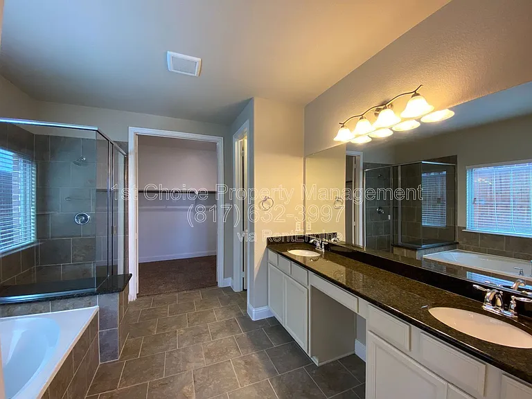 927 Bentley Dr — Photo 20