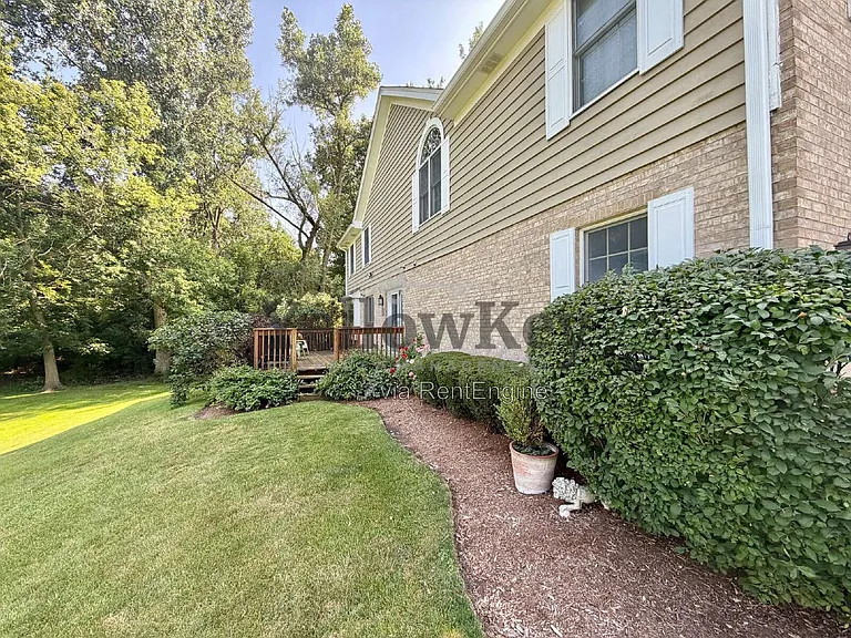 11121 Indian Woods Dr — Photo 23