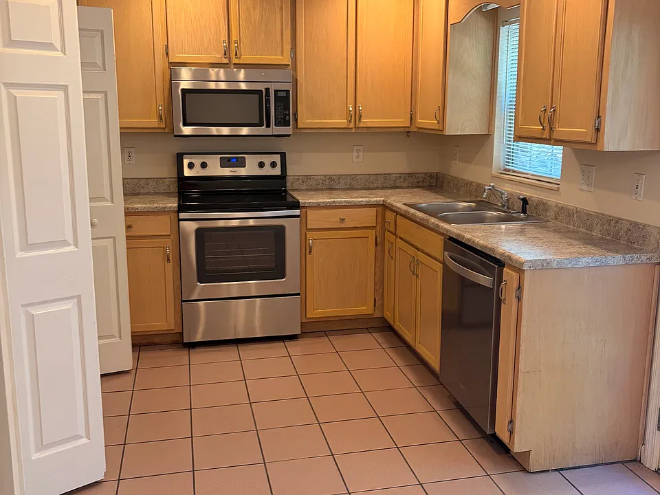 3875 Red Cardinal Dr NE #3875