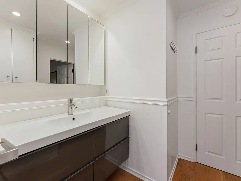 9061 Keith Ave #208 — Photo 14