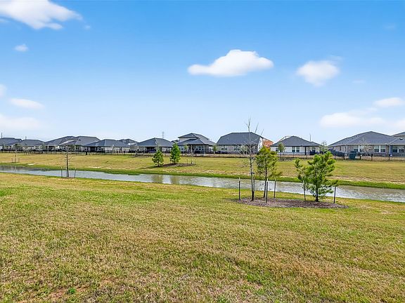 3rd image of 27103 Blue Pool Dr