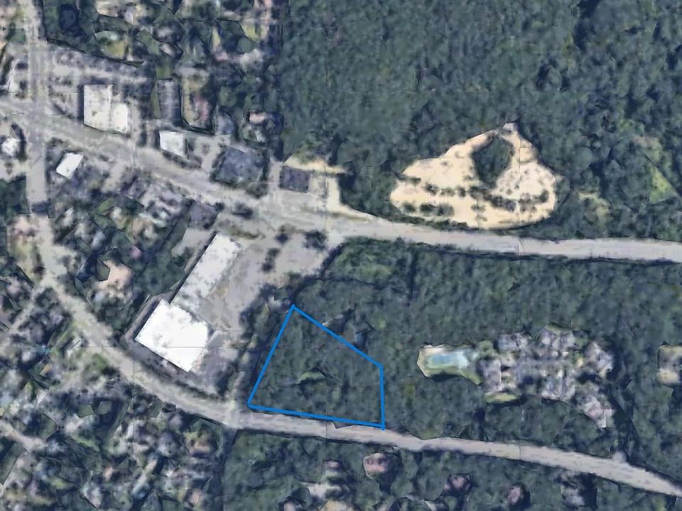 1st image of 684 Old Country Road