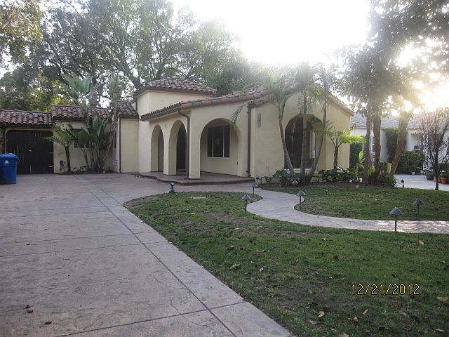 1st image of 11242 Kling St