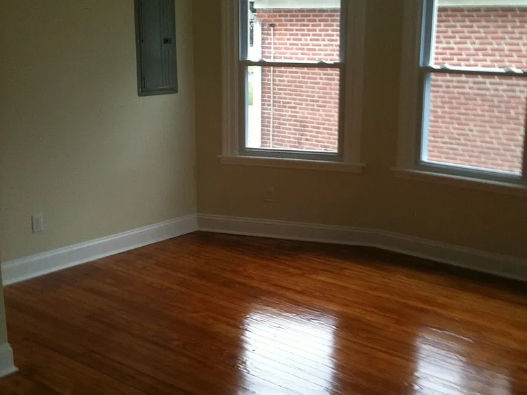 852 Martin Ave — Photo 10