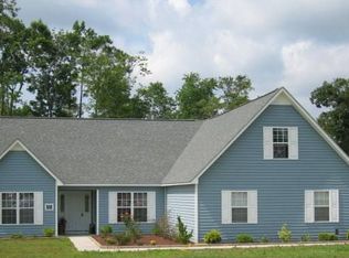 134 Secretariat Dr, Havelock, NC 28532