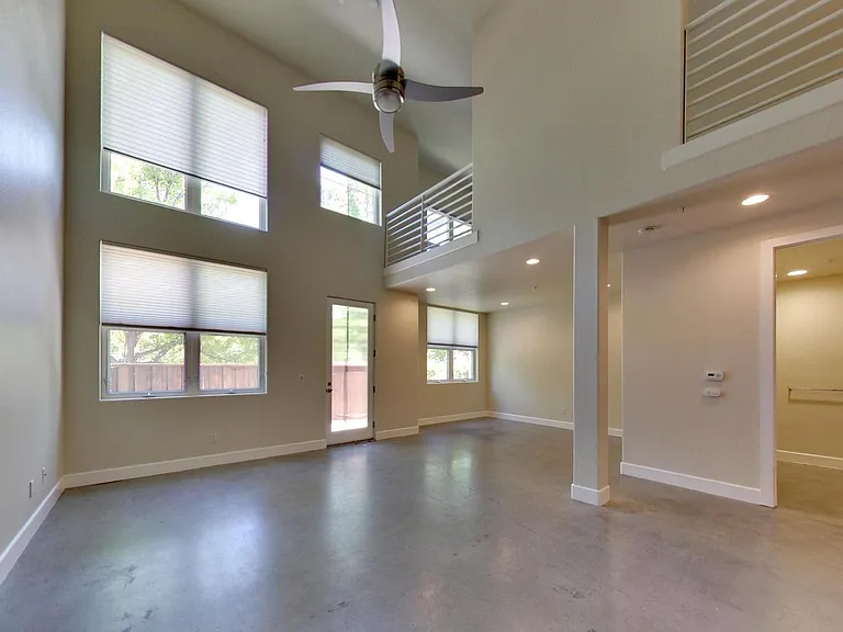 7034-7046 Santero Way Lofts — Photo 3