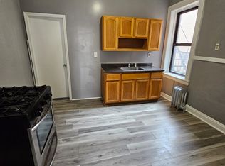 374 Hillside Ave APT 1, Newark, NJ 07112