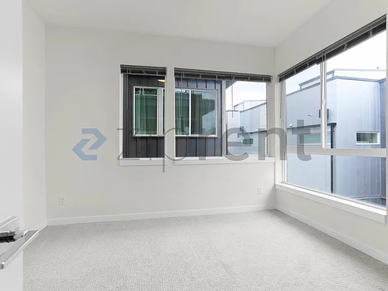 3416 15th Ave W #B — Photo 11