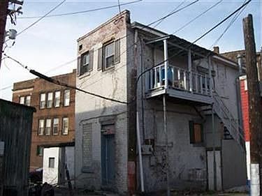 1st image of 116 Potters Ln