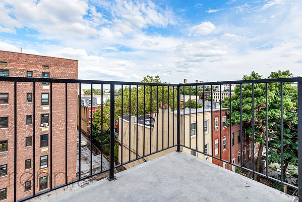 Rented by Rennit Inc. | media 23