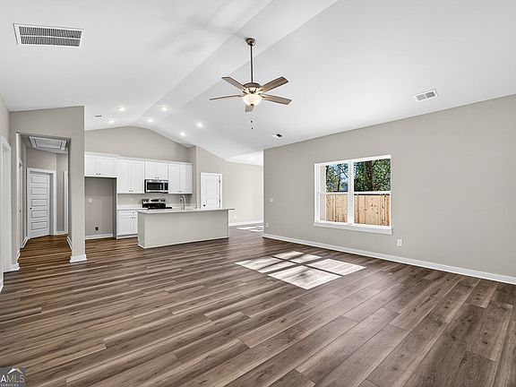 5th image of 78 Wortham Rd
