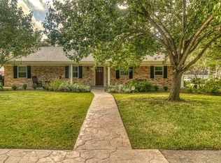 10727 Del Monte Dr, Houston, TX 77042