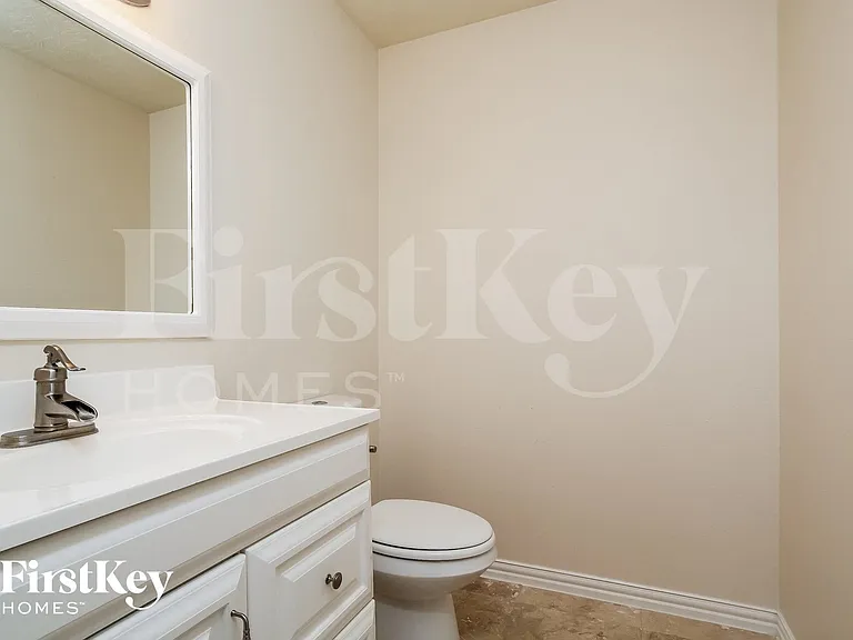 1011 Fairbanks Dr — Photo 12