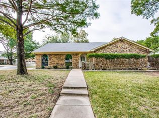 4236 Longleaf Ln, Fort Worth, TX 76137
