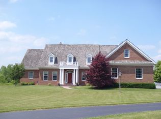 7610 Mason Hill Rd, Bull Valley, IL 60050