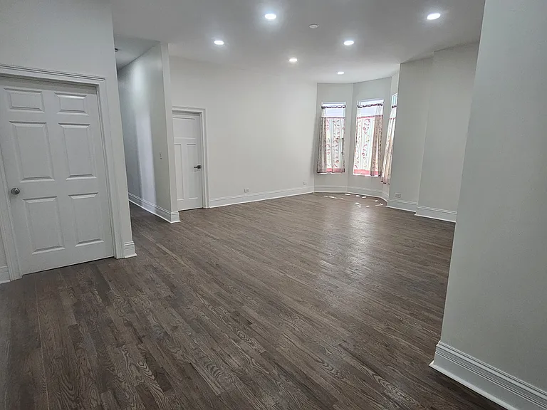 5849 S Princeton Ave #1 — Photo 10