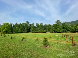 9999 Hunters Ridge Dr #2, Mills River, NC 28759