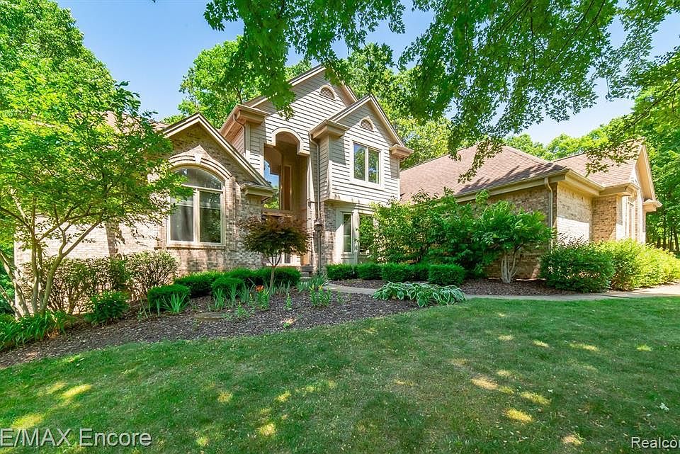 9920 Creekwood Trl, Davisburg, MI 48350 Zillow