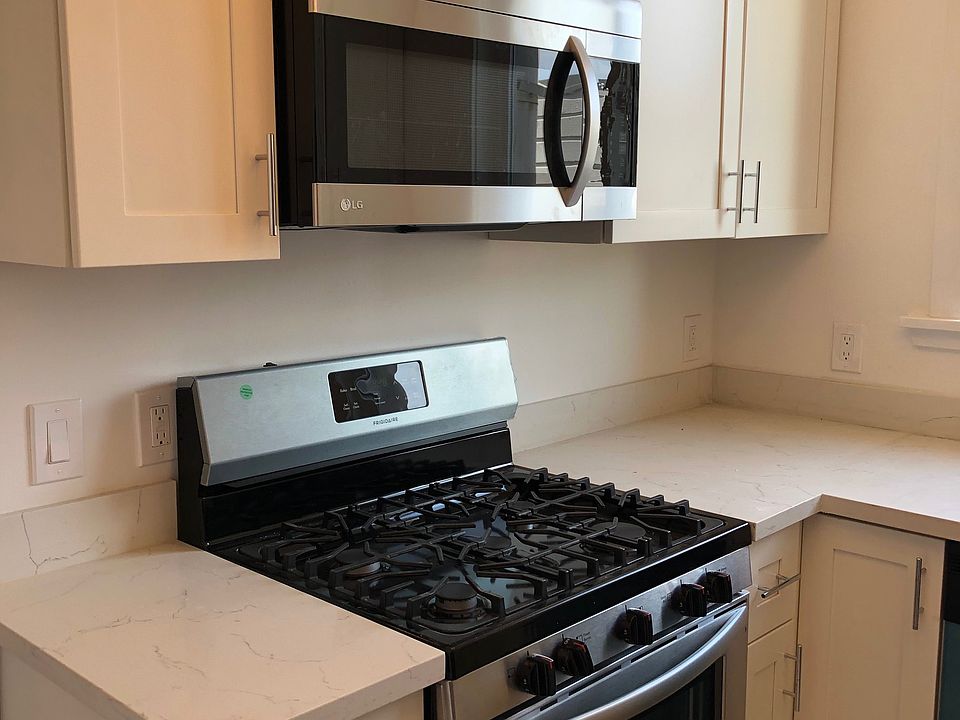 1st image of 1441 Clay St #11