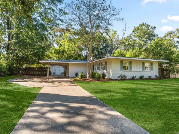 4836 Woodside Dr, Baton Rouge, LA 70808