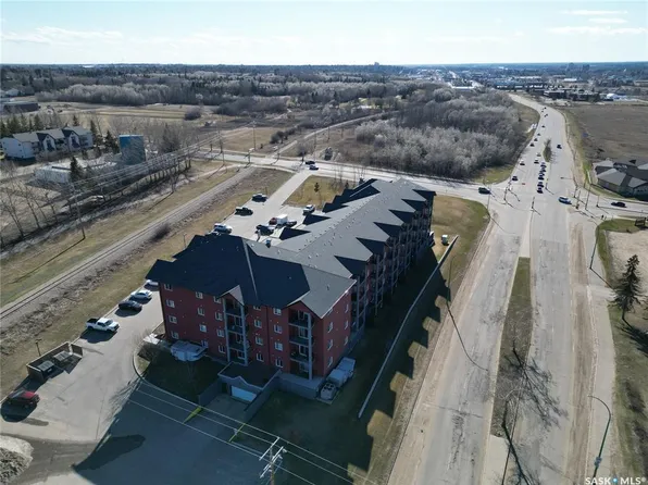 UNIT 401-1501 15th STREET E, Prince Albert, SK S6V 4C4