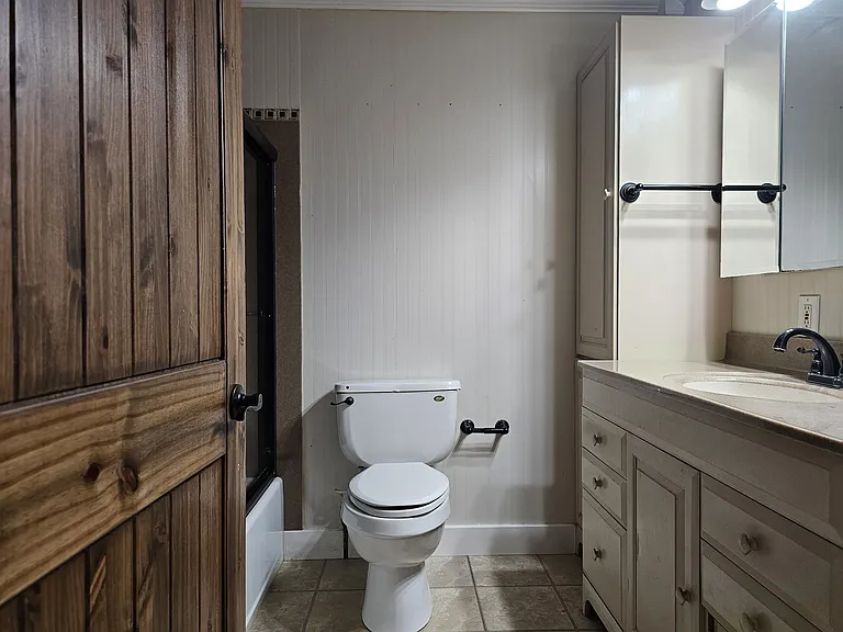 1630 Milrany Ln — Photo 11