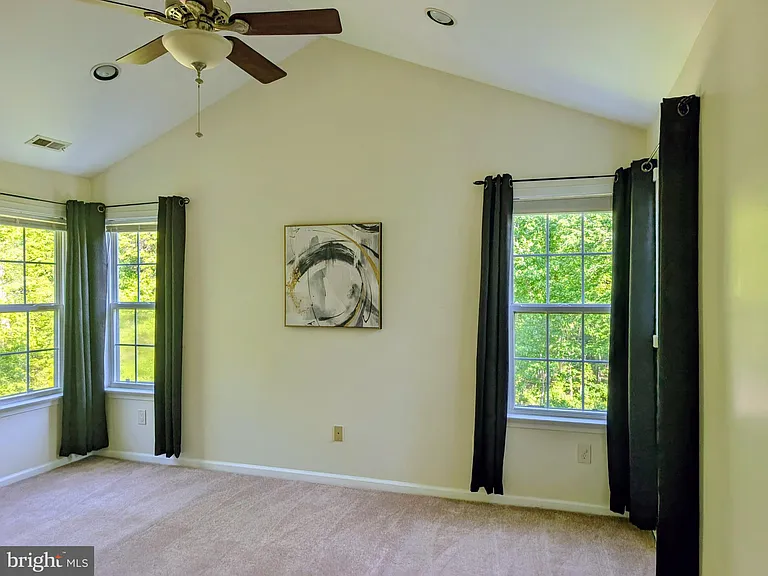 20 Cambridge Ct — Photo 20