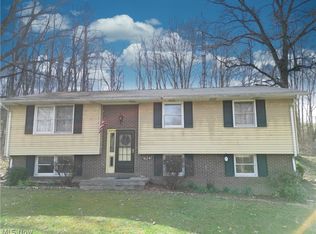 16241 Echo Valley Rd, Wellsville, OH