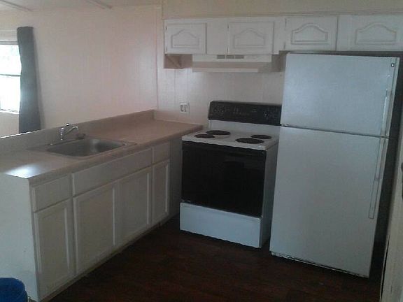 2nd image of 8665 SE 147th St #1
