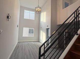 800 Callowhill St UNIT 8-3, Philadelphia, PA 19123