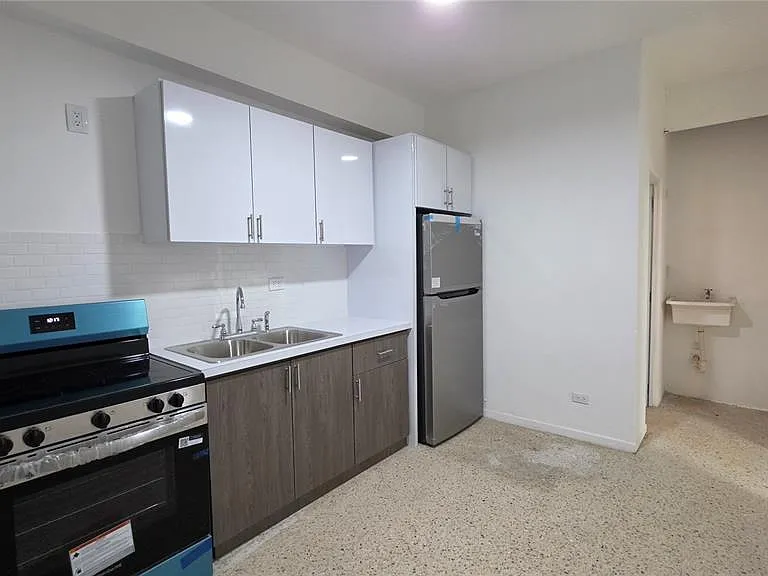 2A3 Avenue Laurel Urb Lomas Verdes #10 — Photo 3