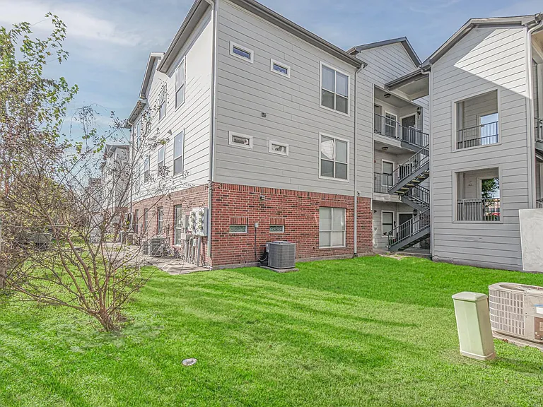 6289 Wilcrest Dr #5203 — Photo 19