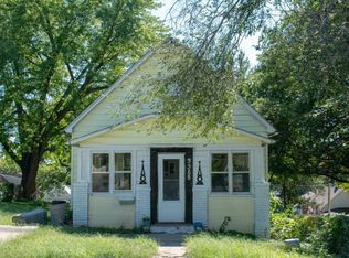 3355 T St, Omaha, NE 68107