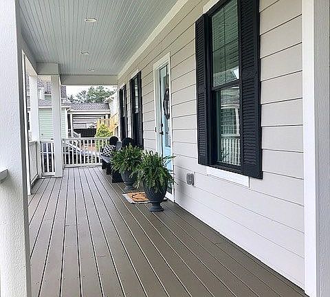 Spacious Front Porch
