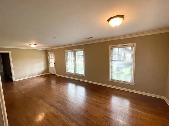 309 Fernway Cv — Photo 5