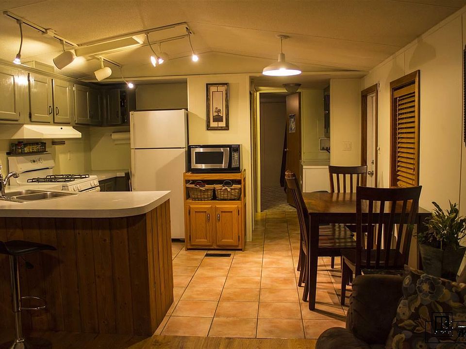 1st image of 75 Anglers Dr #20A