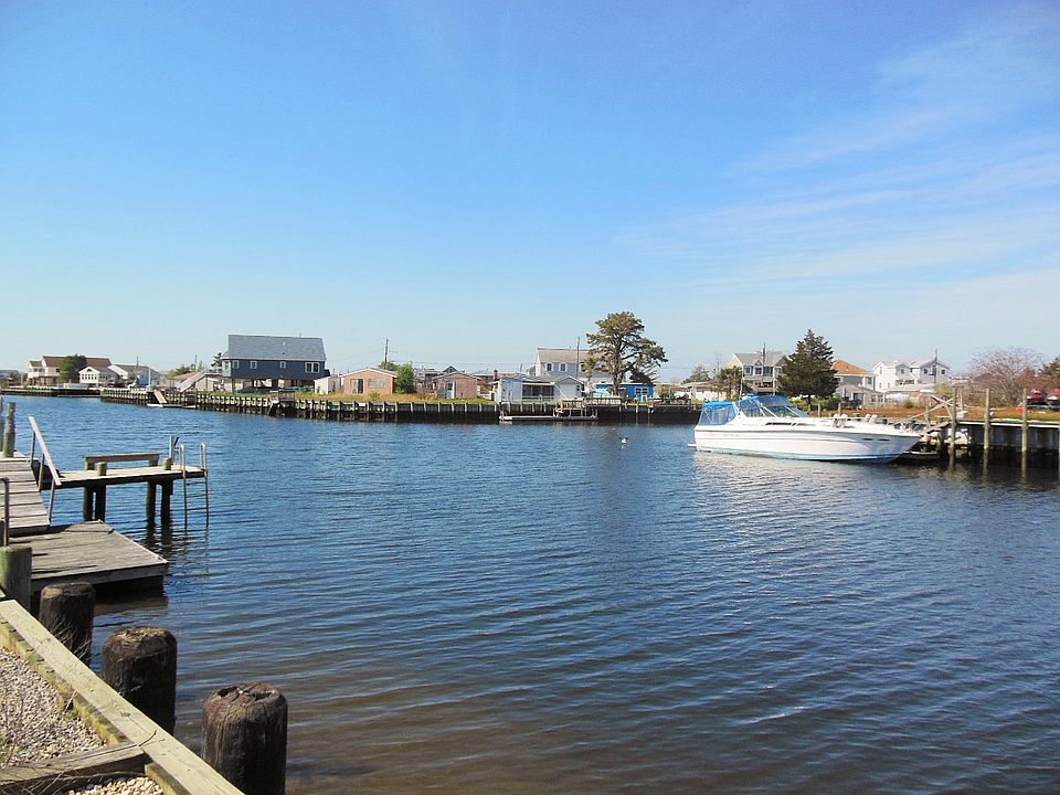 View of water from yard