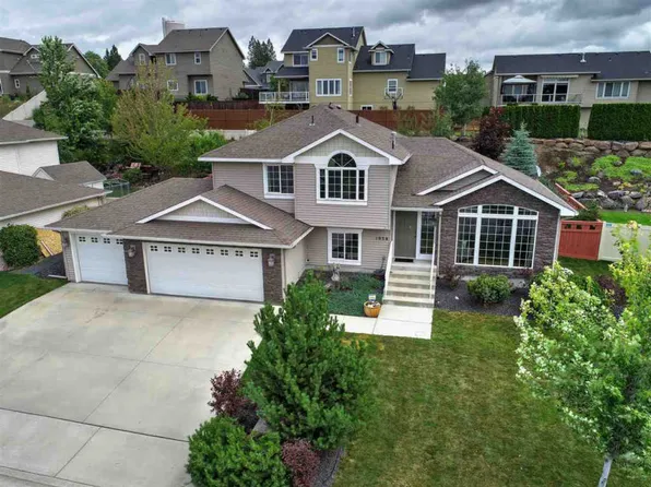 1038 W Highpeak Dr, Spokane, WA 99224