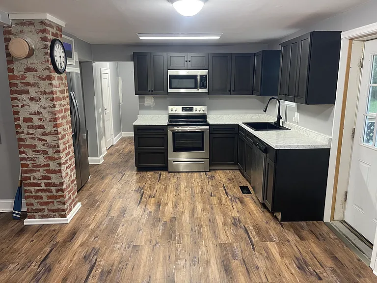 3801 Seaford Rd — Photo 15