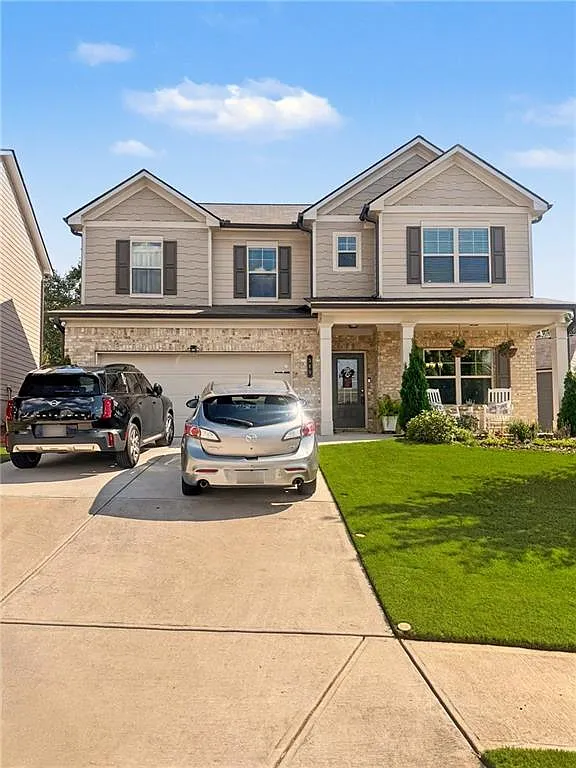 3 bed, 2.5 bath, 2737 sqft, $2,400 — Photo 2