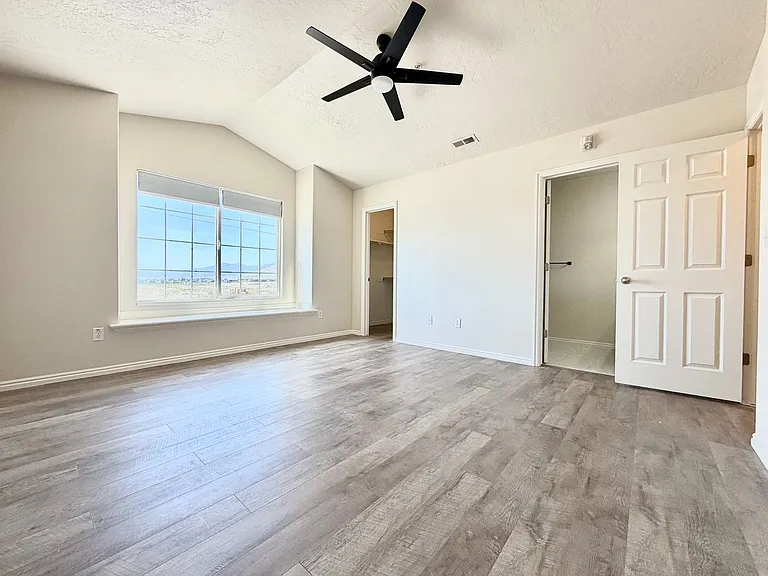 6353 W Passenger Ln — Photo 13