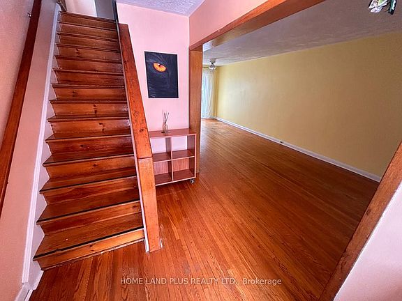 3rd image of 103 Bergen Rd