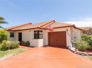 701 SW 113th Ter, Pembroke Pines, FL 33025