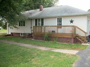 302 N 2nd St, Alpha, IL 61413