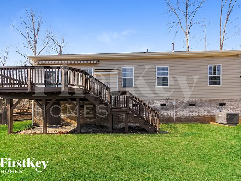 12204 Flatbush Dr — Photo 15