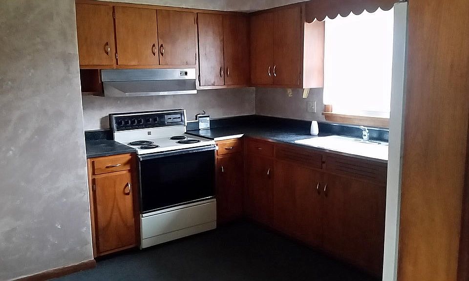 1st image of 713 W Cleveland St #B