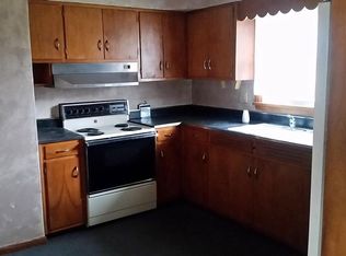 713 W Cleveland St #B, Hartford City, IN 47348