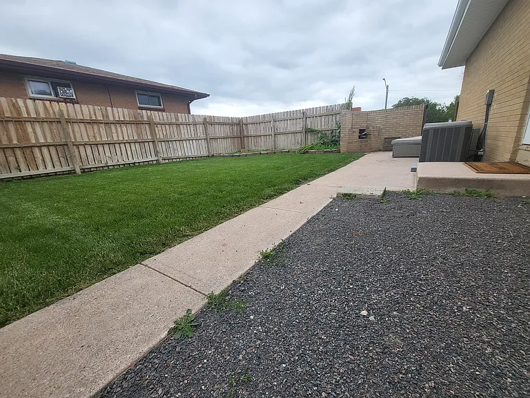 3220 Laramie St — Photo 7